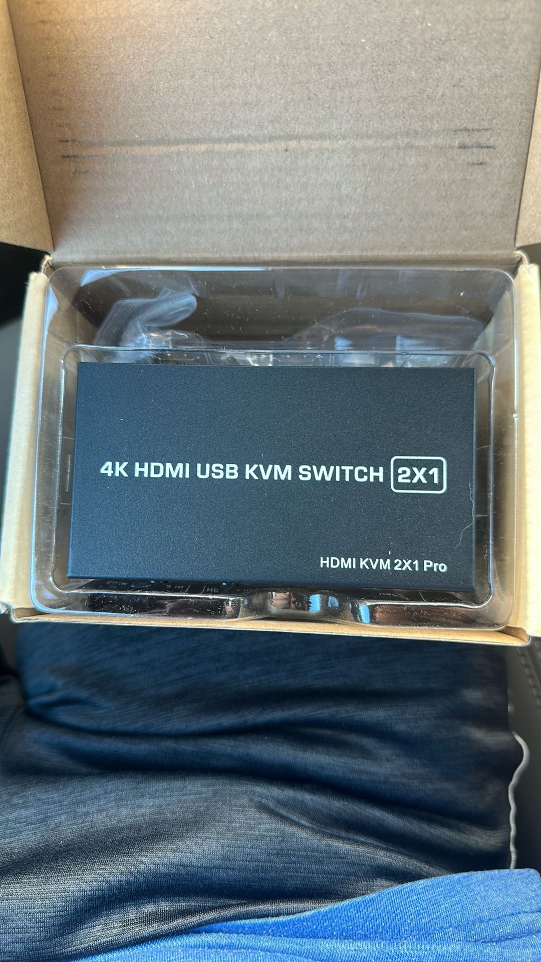 4K HDMI USB KVM SWITCH