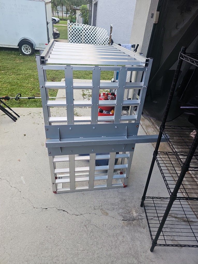 Cargo Carrier