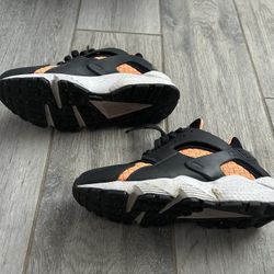 Huaraches  Size 6 