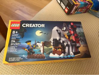 Lego Creator- Scary Pirate Island