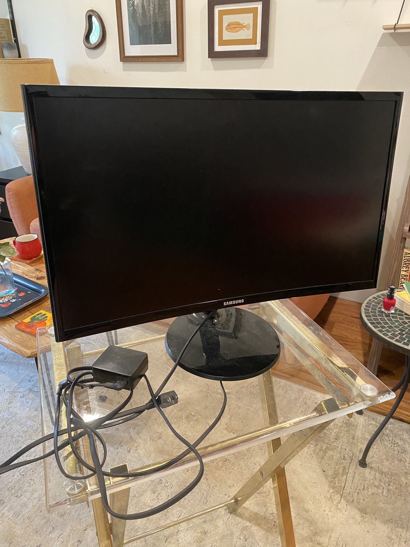 Curved Computer Monitor 