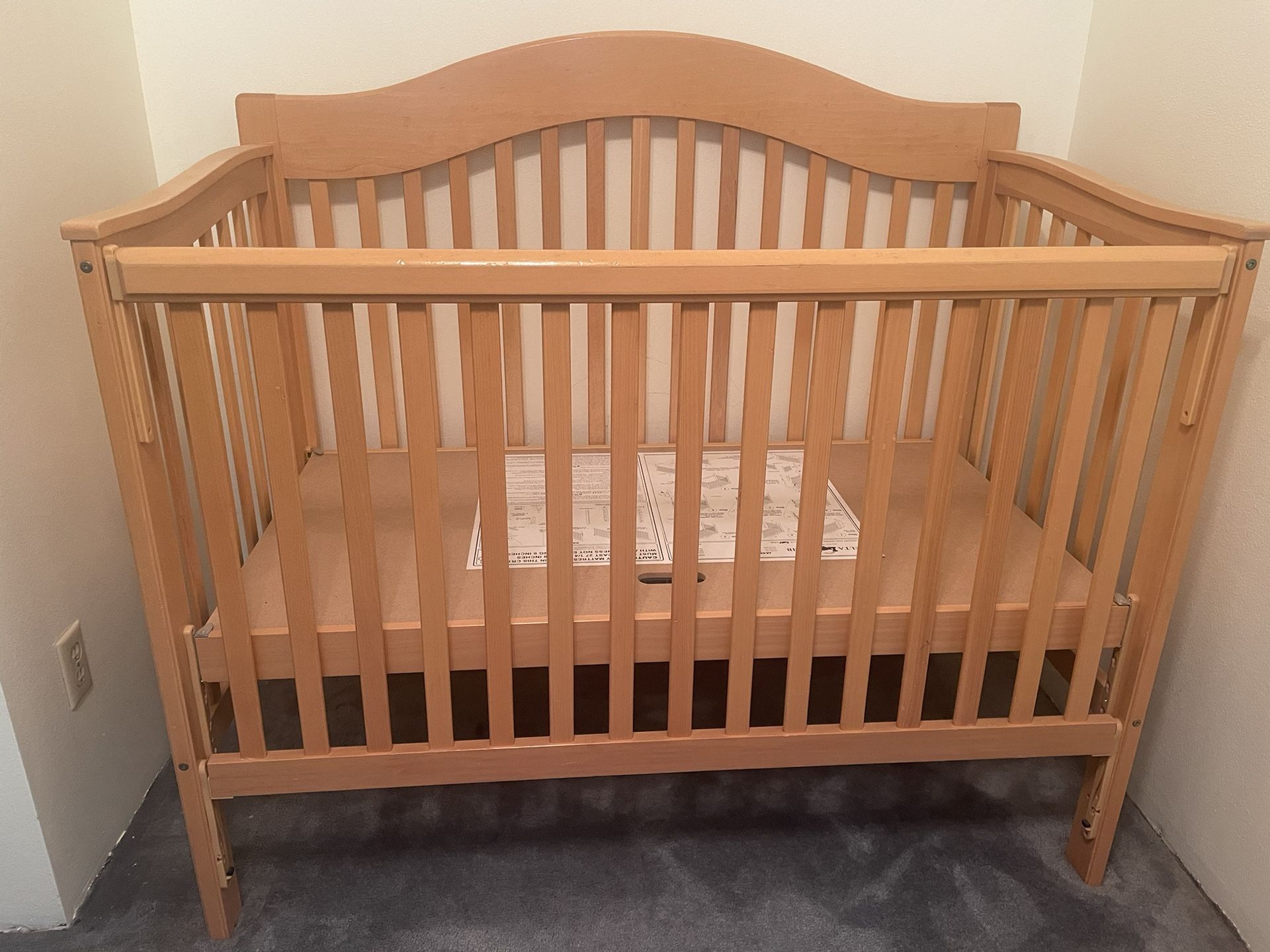 Crib &Changing Table