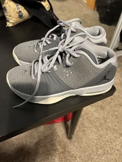 Jordan Shoes Gray Size 7 Woman’s 