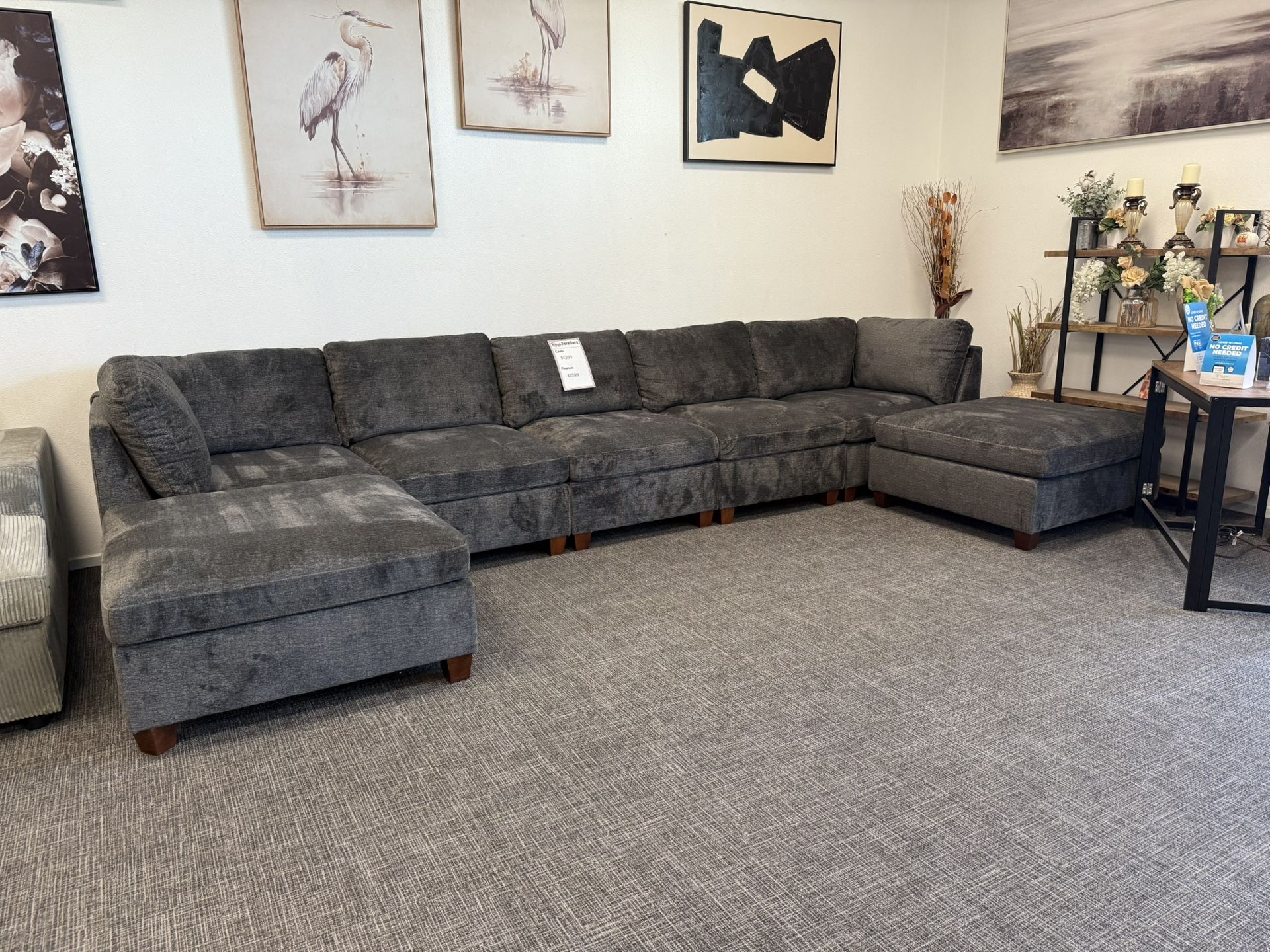 π€ Dark Gray Modular Sectional + Ottomans β $1399 Steal!