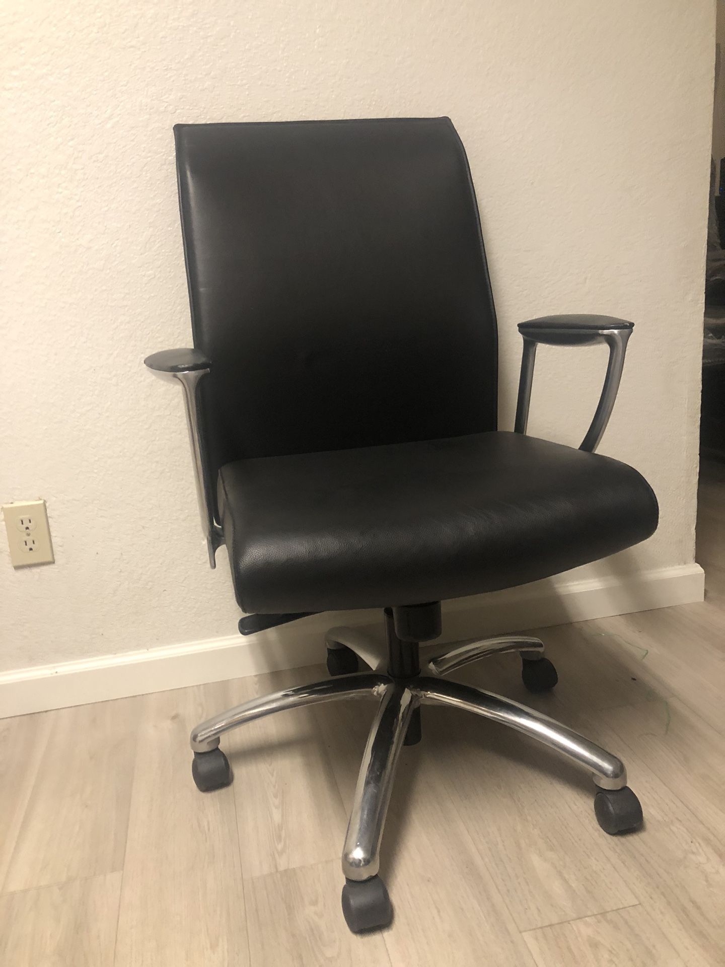 Office Chair Liquidation (4 Available)