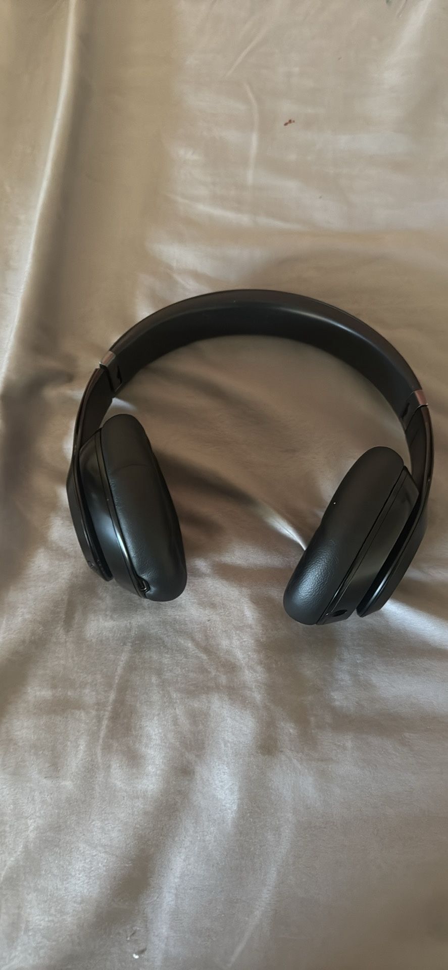 Beats Studio Pro