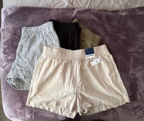 Women’s Old Navy Linen Pants and Shorts (large)