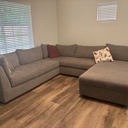3 peace Sectional