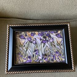 Jewelry / Keepsake Box That Plays “Beauty & The Beast