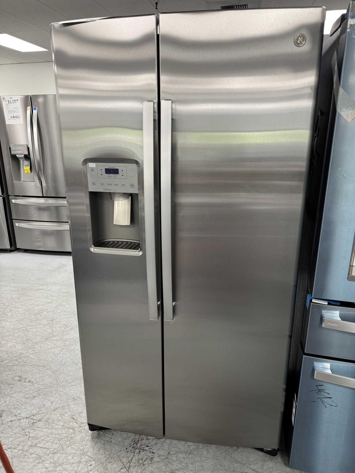 GE side By Side Counter Depth Refrigerator