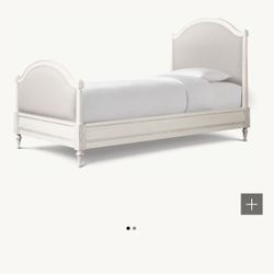 RH BELLINA UPHOLSTERED ARCHED PANEL BED