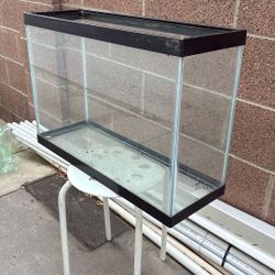 About 8 Gallon Fish Tank