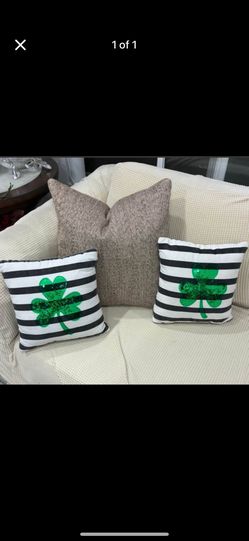 11 inch Shamrock pillows