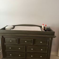 Changing Table/ Dresser Great Condition