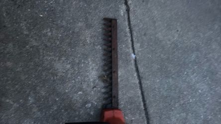 Black and decker hedge trimmer