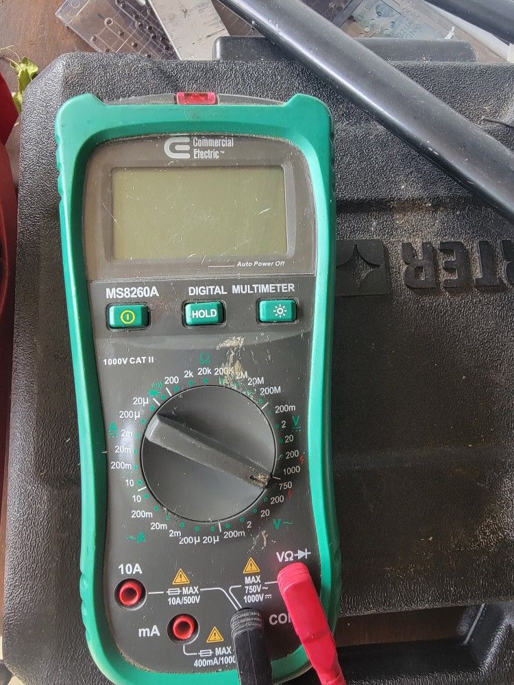Digital multi meter 