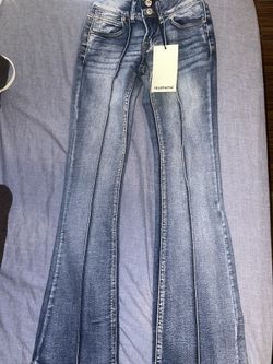 Women’s Mid-rise Boot Cut Jeans Size 00/23