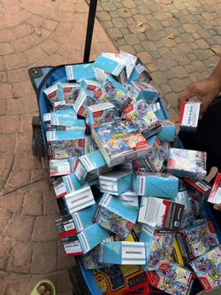 Whosale pokemon tcg
