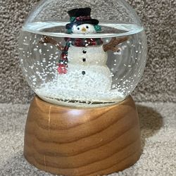 Vintage Snowman snow globe Christmas decor wooden base