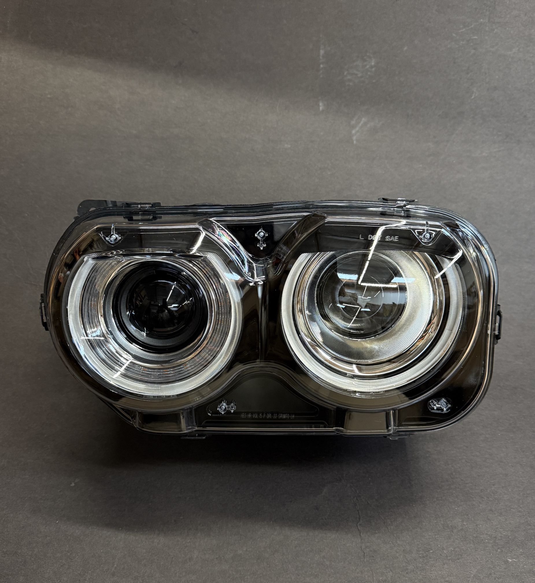 LH 2015-2020 Dodge Challenger Headlight Assembly Black Halogen LED Headlamp Driver Side