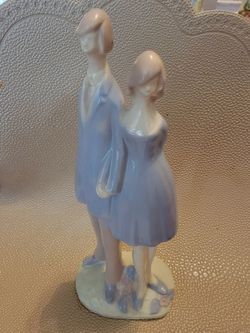 Vintage porcelain husband and wife