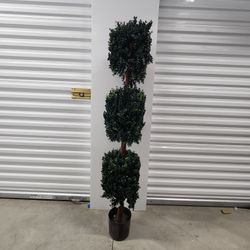 Artificial Tree 4"8' Ft New