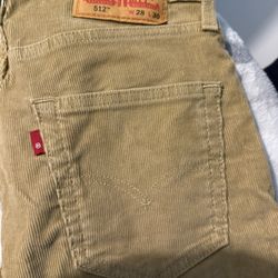 Levi Jean Size W28 L30     Tan Yellow Color