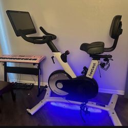 Exercise Bike With Screen