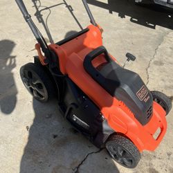 BLACK+DECKER 20 in. 13 AMP Corded Electric Walk Behind Push Lawn Mower Missing Bag