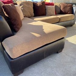 Sectional W Washable Covers