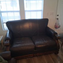 Sofa Loveseat And Couch 🛋  