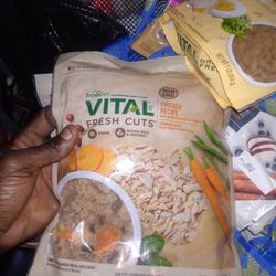 Organic Real Chicken And Shrimp And Rice fridge Dog Food