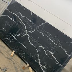 Quartz / Granite 