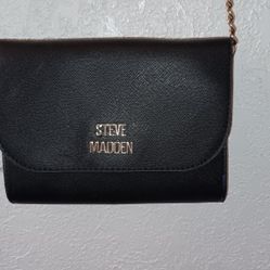 STEVE MADDEN Blynn Cross Body Bag **NEW** Black
