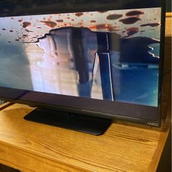 Vizio TV 32” With Remote $85