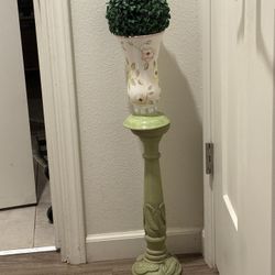 18” Candle Holder With 24” Floral Vase And Green Boxwood Ball