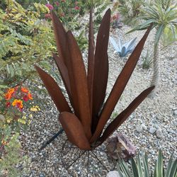 Metal Agave Plant