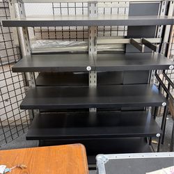 Retail  shelves Volcom