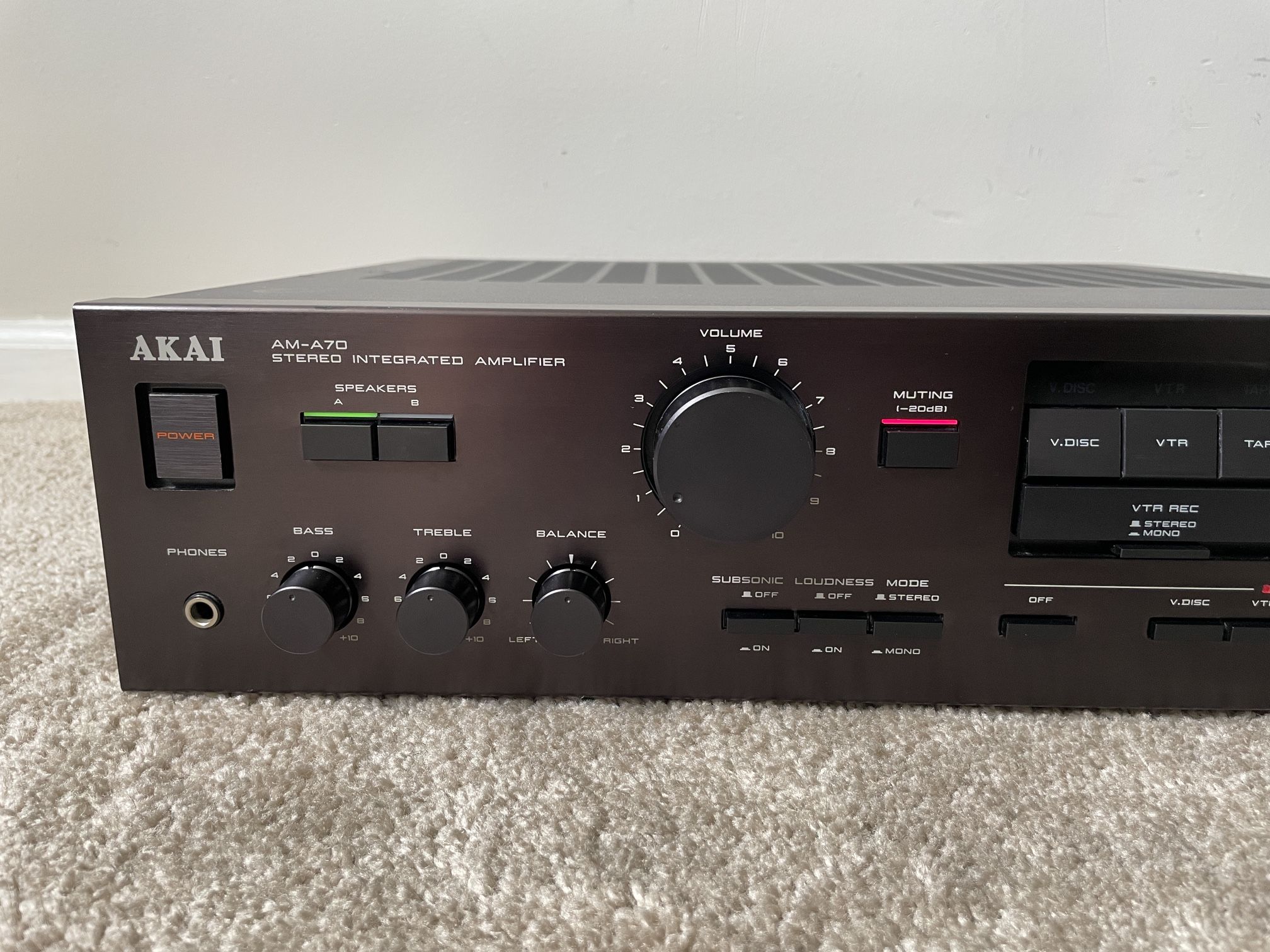 AKAI　AMP　AM-A70 Vintage AKAI AM-A70 Stereo Integrated Amplifier RARE 1980's