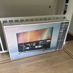 Brand new Samsung 65in TV (4k Smart crystal)