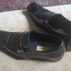Black Aldo dressing Shoes Size 8