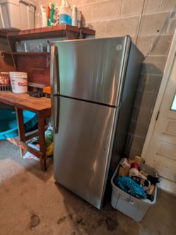 GE Fridge