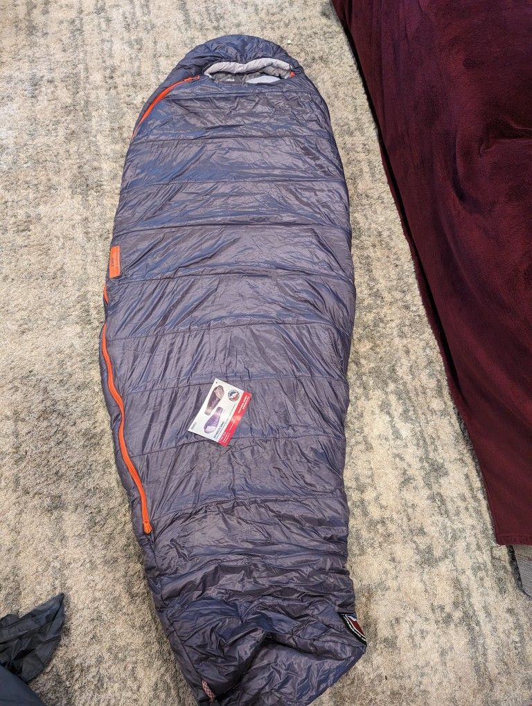 Big Agnes Sleeping Bag  (Traditional Mummy Synthetic Fill) 