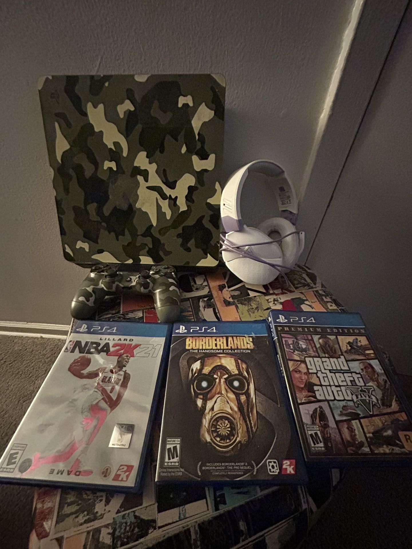 camo PS4, Turtle Beach Headset And 3 Games