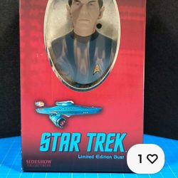 Lot Of 2 Never Opened 7 Inch Star Trek Captian Kirk And Mr Spok Collectable Bust Figure Deal