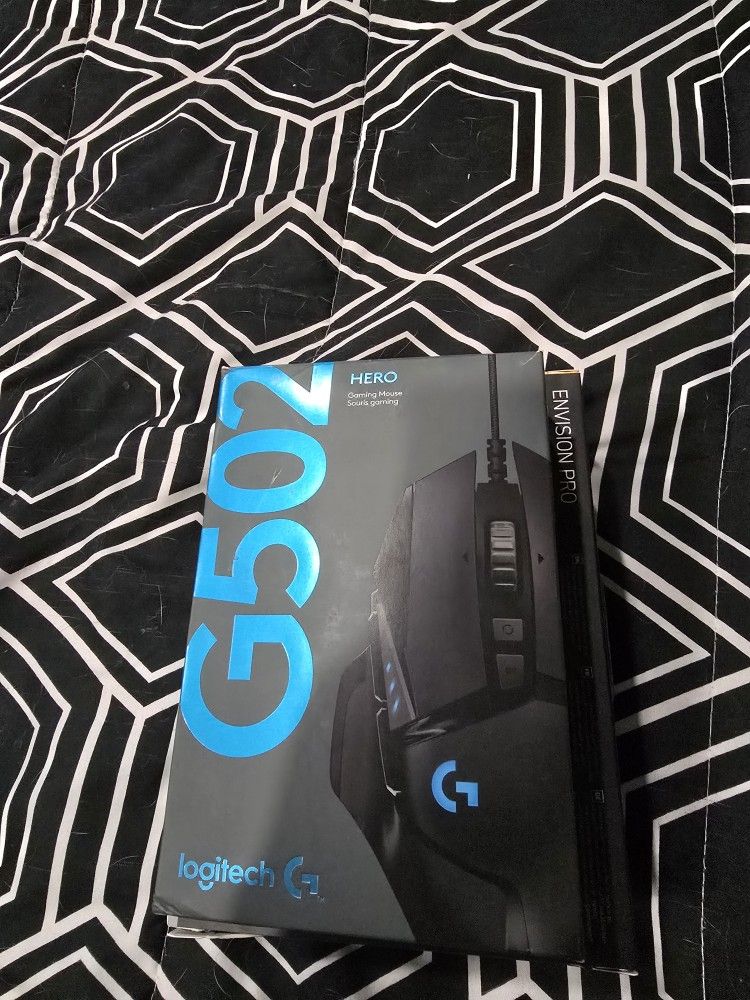 Logitech G502