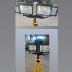 Dual Led Outdoor Light On Tripod 