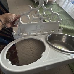 Cast   Aluminum Metal  Dog Bowl Feeder / Water 