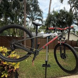Trek Marlin 5 Gen3 Mountain Bike