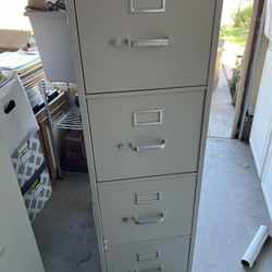 Metal Locking File Cabinets (FREE)
